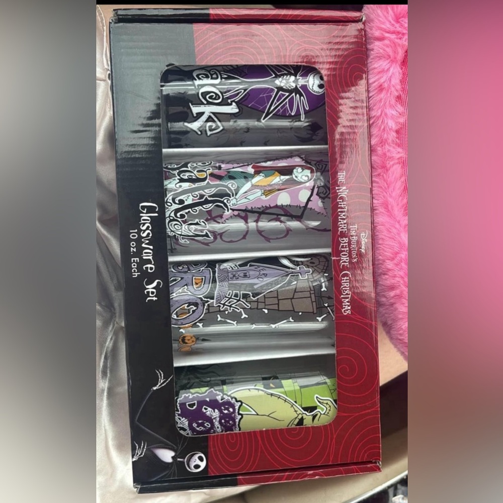 Nightmare before Christmas collectors item glass set